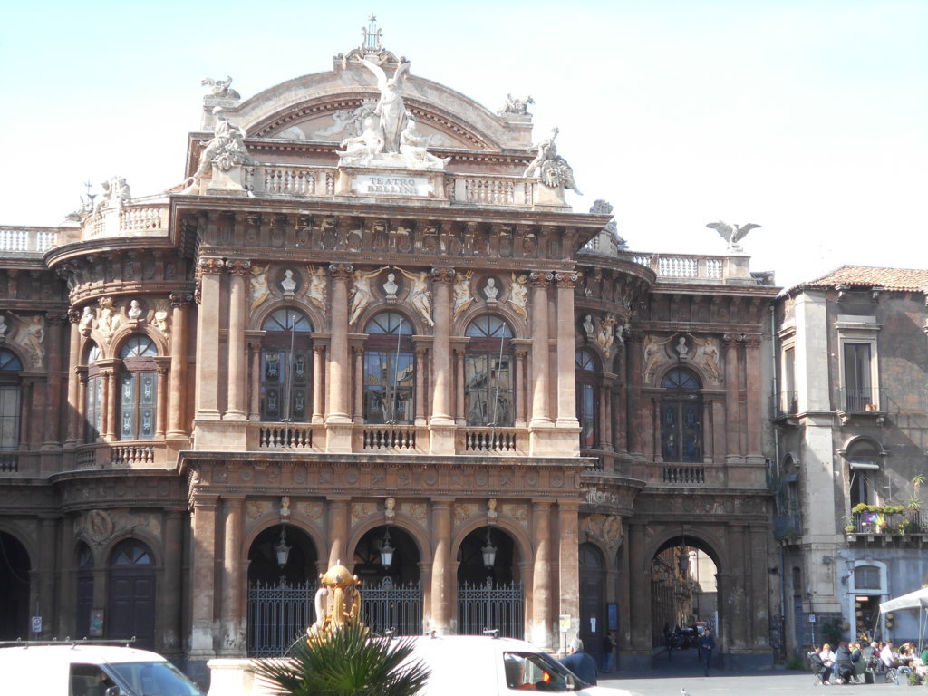 Prestigioso Appartamento Piazza Teatro Massimo Bellini